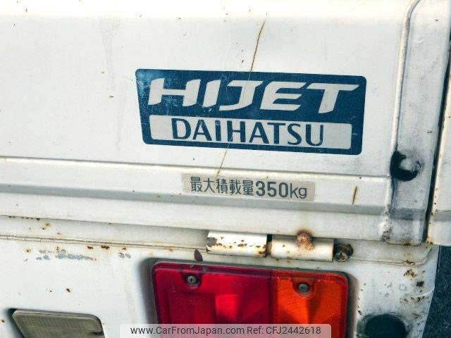 Daihatsu Hijet Truck 2000 thumbnail 32