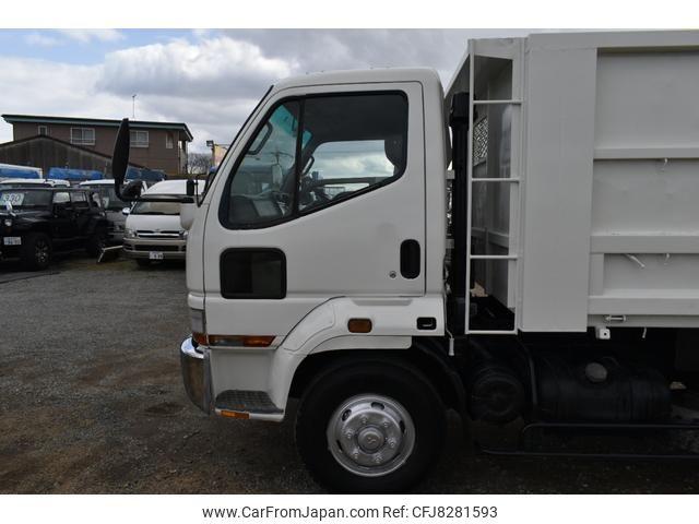Mitsubishi Fuso Fighter 2000 thumbnail 38