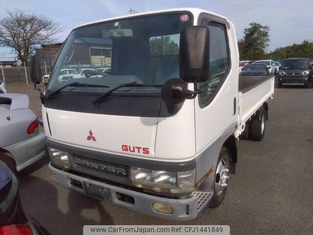 Mitsubishi Fuso Canter Guts 2001