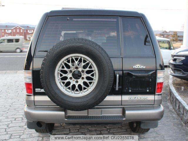 Isuzu Bighorn 2000 thumbnail 13