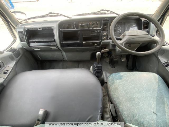 Mitsubishi Fuso Canter Guts 2001 thumbnail 3