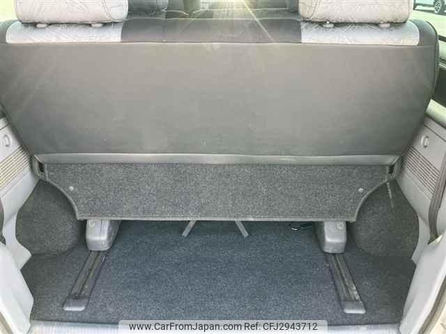 Toyota Touring Hiace thumbnail 11