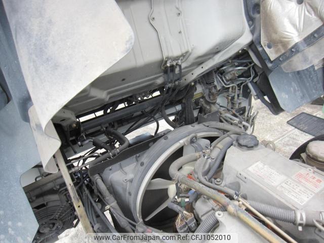 Isuzu Forward 2000 thumbnail 21