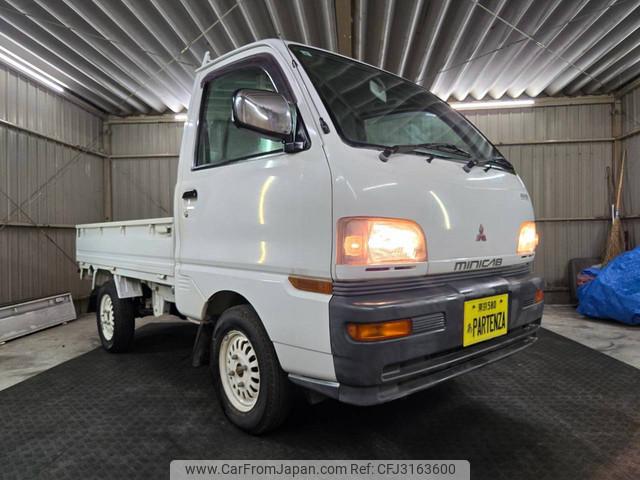 Mitsubishi Minicab Truck 1998