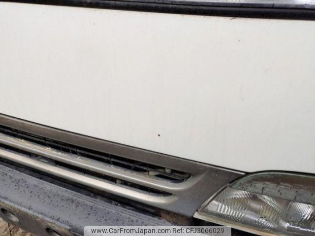 Isuzu Elf Truck 1997 thumbnail 13