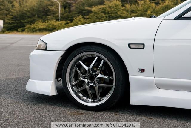 Nissan Skyline Coupe 1996 thumbnail 24