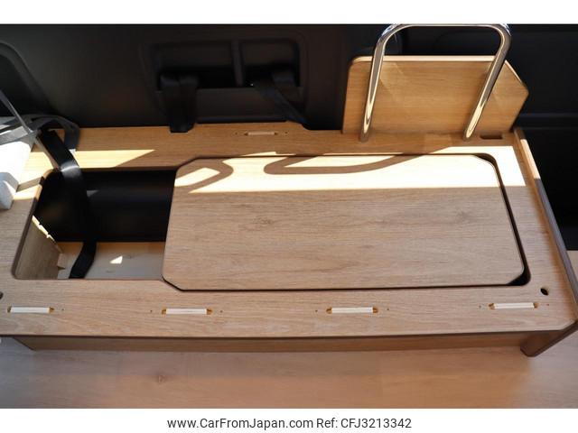 Toyota Hiace Wagon thumbnail 29