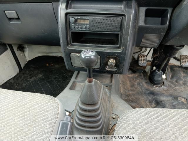 Daihatsu Hijet Truck 2000 thumbnail 19
