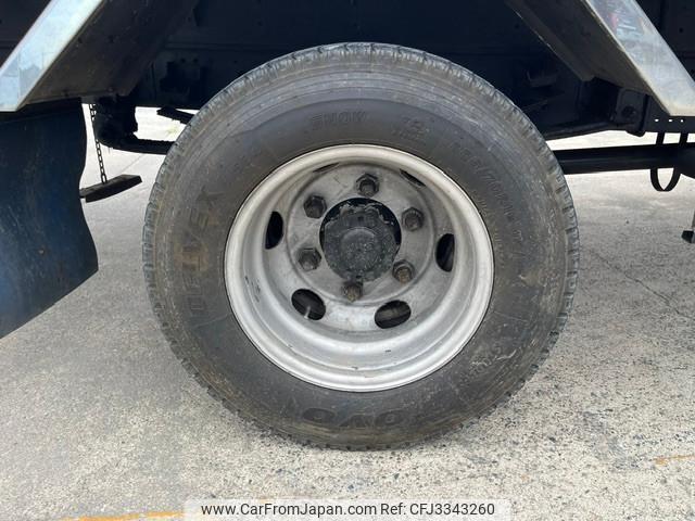 Mitsubishi Fuso Canter 1998 thumbnail 34