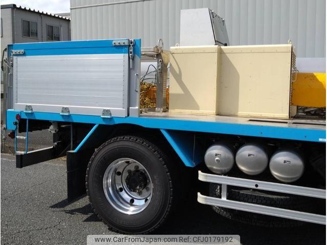 Mitsubishi Fuso Super Great 2000 thumbnail 11