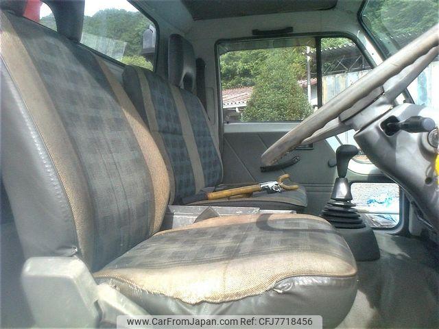 Mitsubishi Fuso Fighter 1992 thumbnail 5