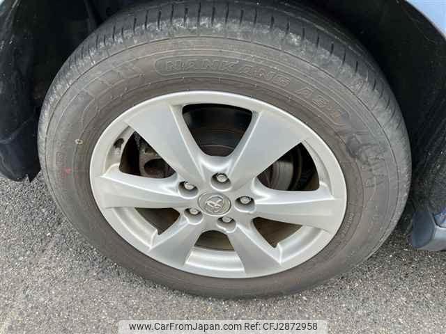 Toyota Estima Hybrid thumbnail 10