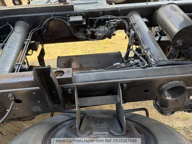 Mitsubishi Fuso Canter 1997 thumbnail 46