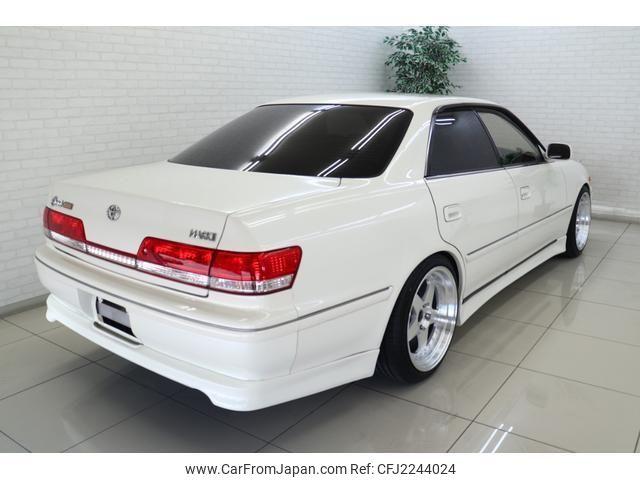 Toyota Mark II 2000 thumbnail 2