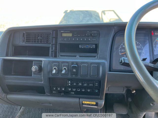 Mitsubishi Fuso Fighter 1995 thumbnail 15