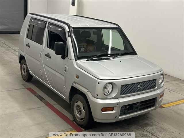 Daihatsu Naked 2000