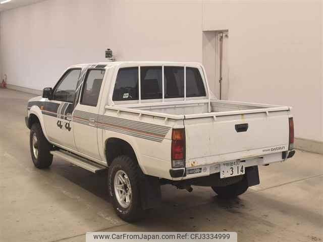Nissan Datsun Pickup thumbnail 2