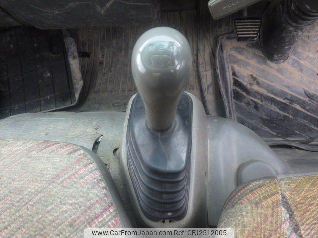 Mitsubishi Fuso Canter 1997 thumbnail 11