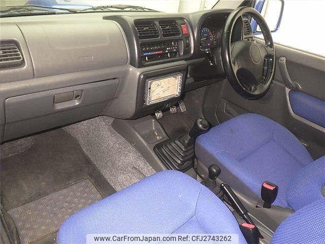 Suzuki Jimny 2001 thumbnail 6