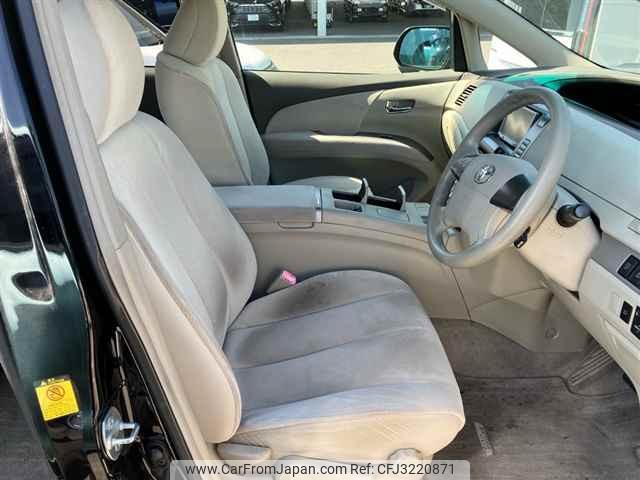 Toyota Estima Hybrid thumbnail 8