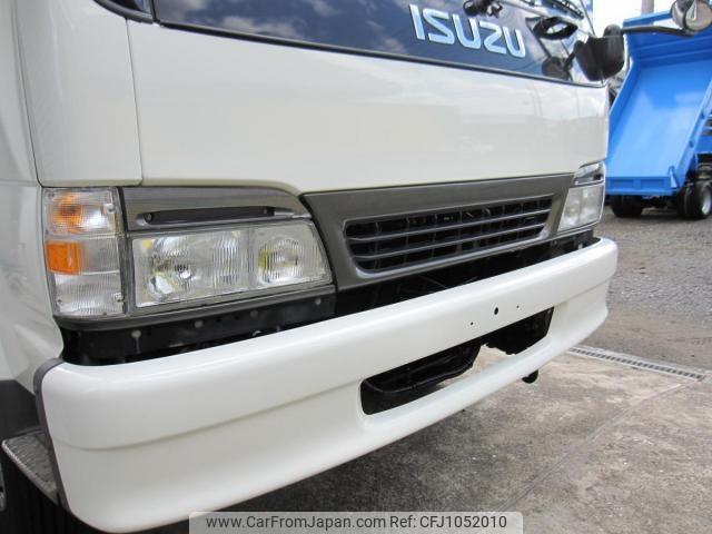 Isuzu Forward 2000 thumbnail 2
