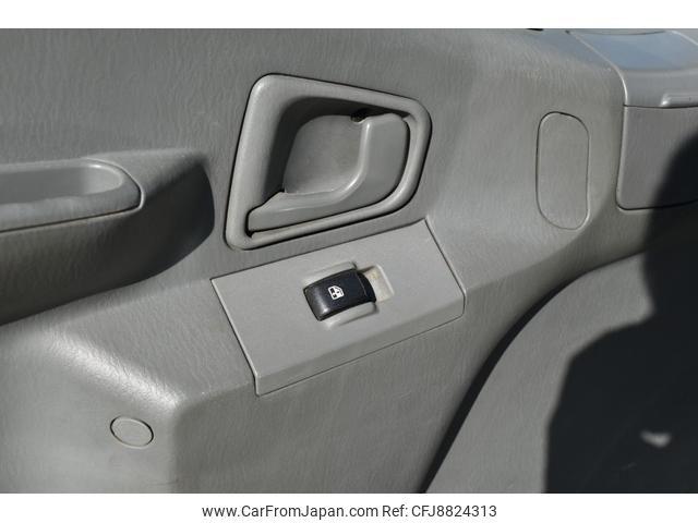 Mitsubishi Fuso Canter 1997 thumbnail 21