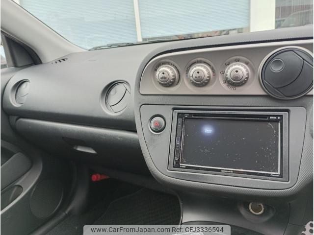 Honda Integra 2001 thumbnail 6