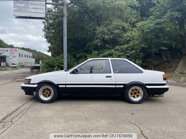 Toyota Corolla Levin 1985 thumbnail 9