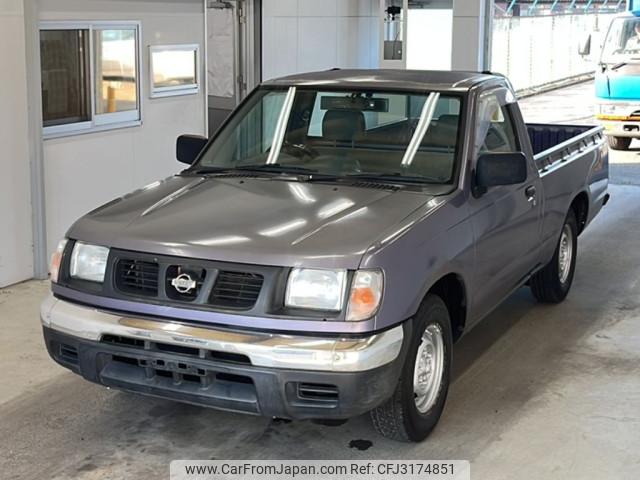 Nissan Datsun Pickup 2001
