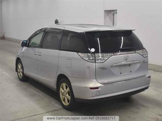Toyota Estima Hybrid thumbnail 2
