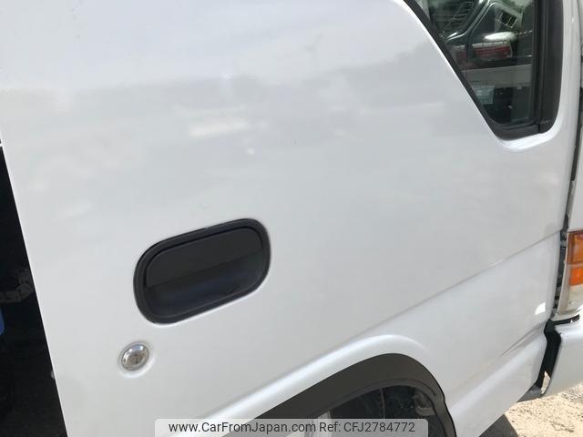 Isuzu Elf Truck 1999 thumbnail 24