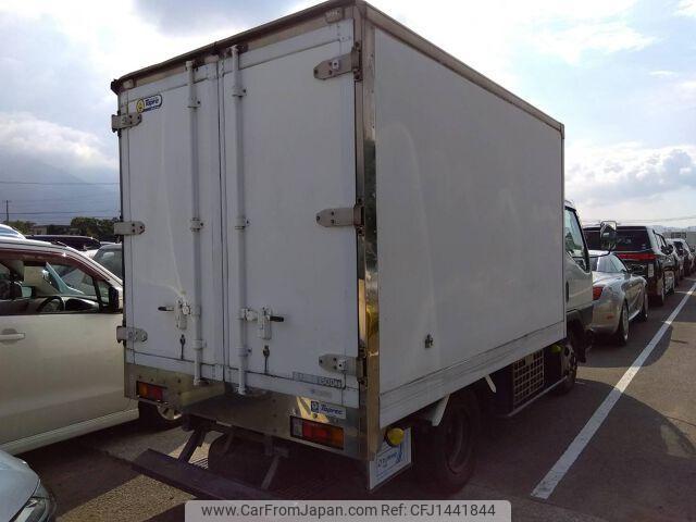 Mitsubishi Fuso Canter 2001 thumbnail 5