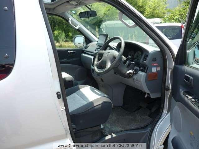 Toyota Regius 1999 thumbnail 9