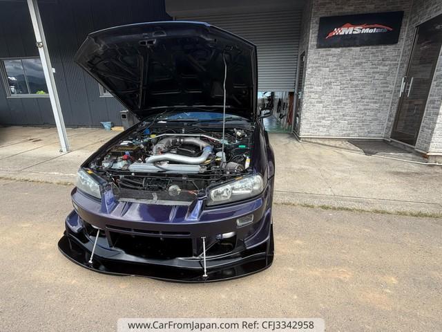 Nissan Skyline Coupe 2000 thumbnail 19