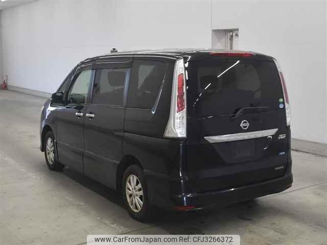 Nissan Serena thumbnail 2
