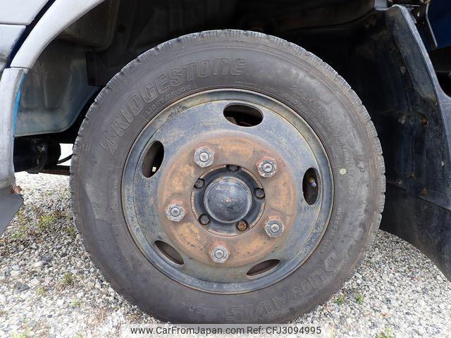 Mitsubishi Fuso Canter 1997 thumbnail 11