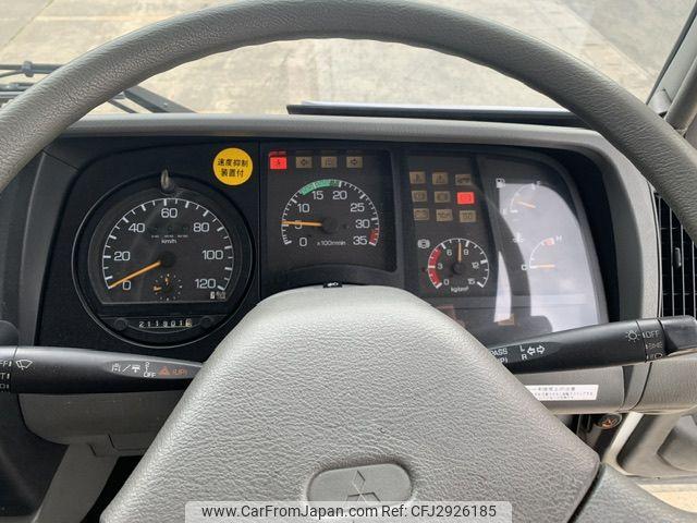 Mitsubishi Fuso Fighter 1996 thumbnail 14