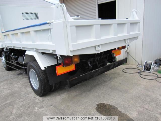 Isuzu Forward 2000 thumbnail 8