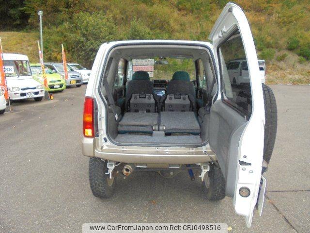Suzuki Jimny 2001 thumbnail 4