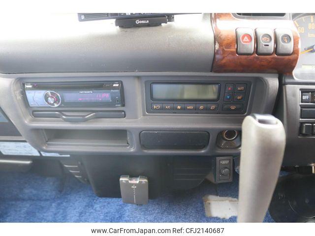 Isuzu Elf Truck 2000 thumbnail 30