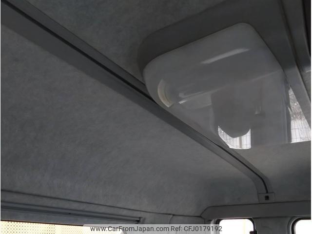 Mitsubishi Fuso Super Great 2000 thumbnail 22