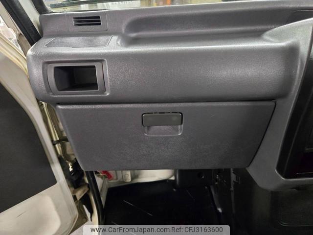 Mitsubishi Minicab Truck 1998 thumbnail 34