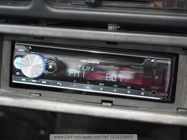 Suzuki Jimny 1986 thumbnail 36