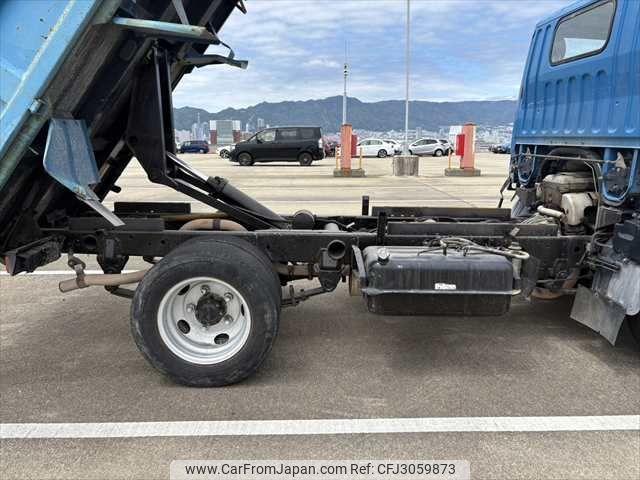 Mitsubishi Fuso Canter 2000 thumbnail 18