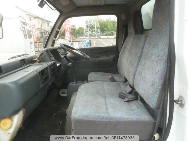 Isuzu Elf Truck 2001 thumbnail 5