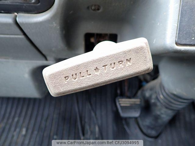 Mitsubishi Fuso Canter 1997 thumbnail 37