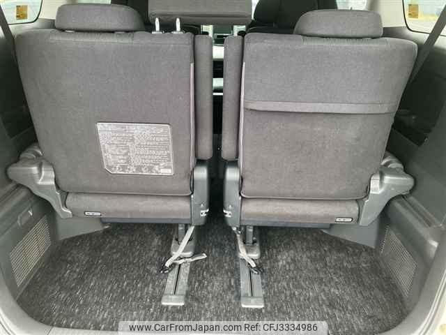 Toyota Vellfire thumbnail 11