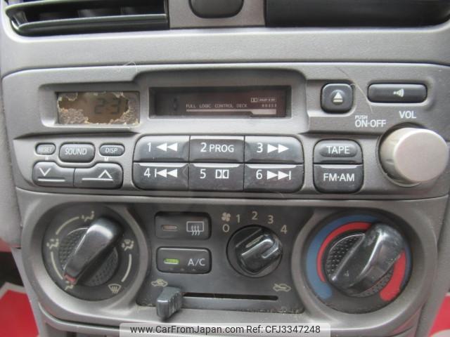 Nissan Sunny 2001 thumbnail 20