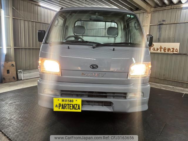 Daihatsu Hijet Truck 2000 thumbnail 6