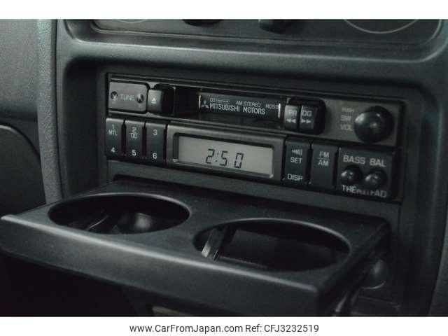 Mitsubishi Pajero Mini 1997 thumbnail 6